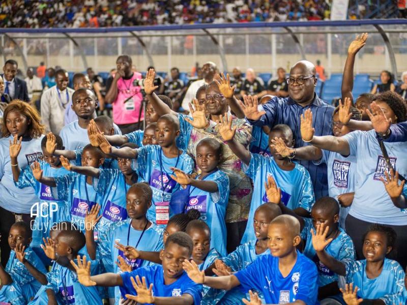 Match pour la paix à Kinshasa : Félix Tshisekedi soutient les enfants victimes de guerre