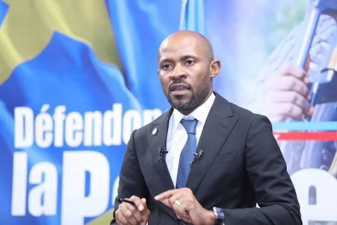 Silence des Églises face au massacre: Le Ministre Muyaya lance l&rsquo;alerte !