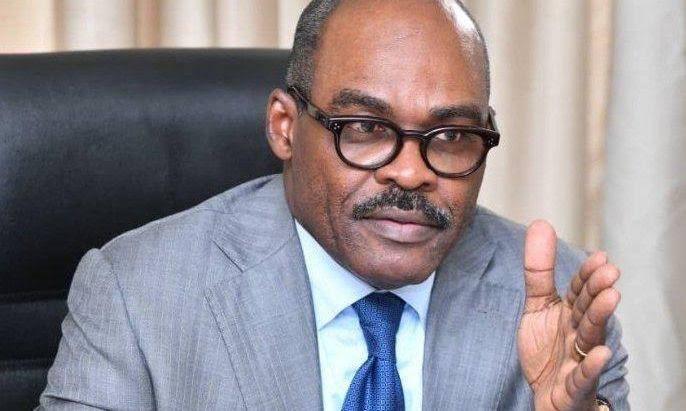 Autocritique ou opération de sauvetage ? La stratégie ambiguë de Nicolas Kazadi