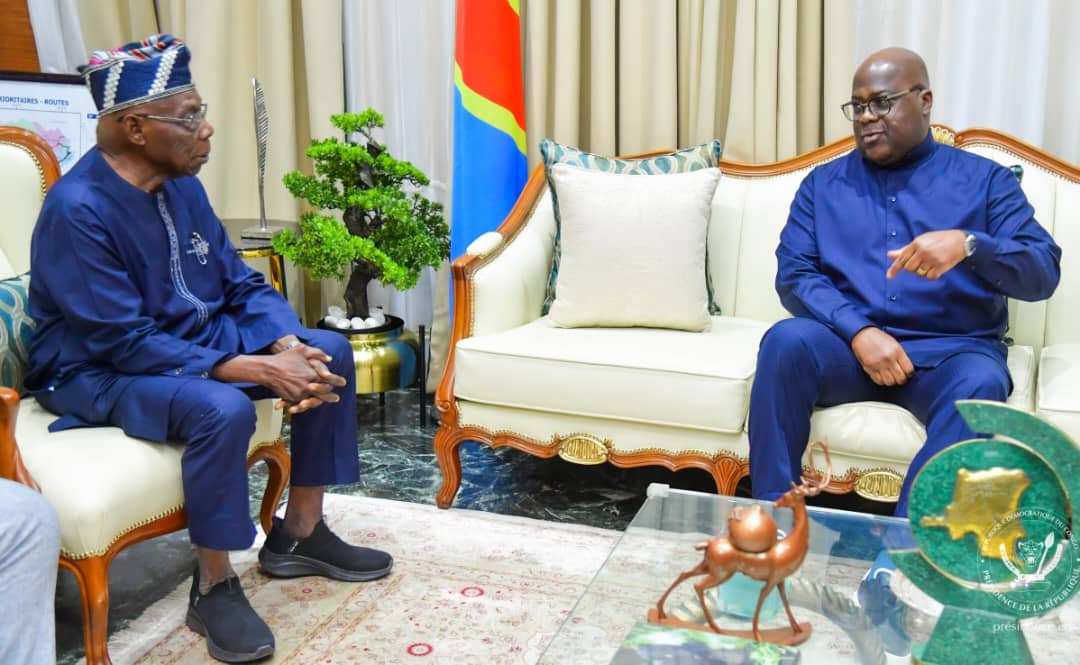 Rencontre à Kinshasa : Félix Tshisekedi échange avec Olusegun Obasanjo sur la paix à l’Est