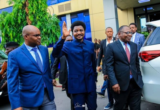 Quand la Justice traduit en justice le Ministre de la Justice !