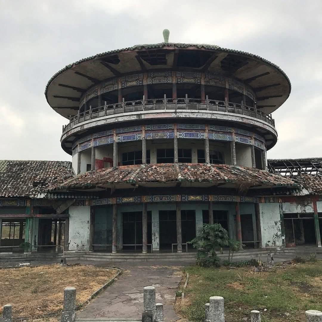 Sponsoriser l’image du Congo à l’extérieur c’est bien: Mais quand-est ce que le ministre du Tourisme va valoriser le domaine présidentiel de la N’sele ?