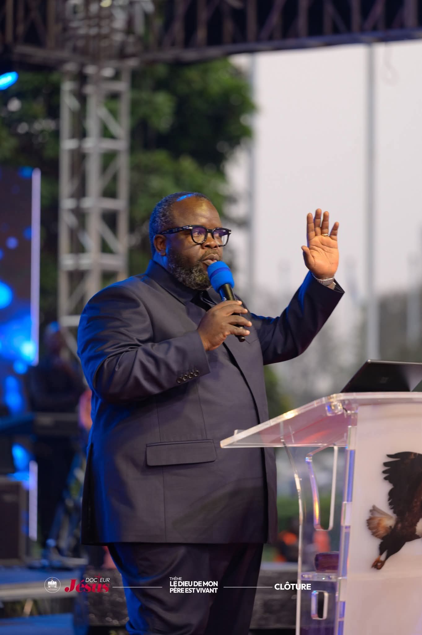 Carlos Baruti tourne la page du branhamisme: Baruti Tabernacle désormais centré sur Jésus-Christ