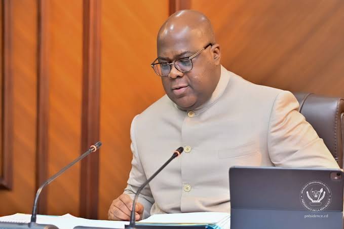 Remaniement du gouvernement : Félix Tshisekedi veut-il gouverner ou simplement durer?