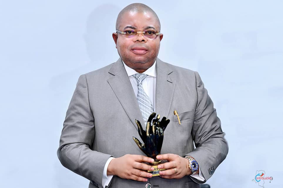 OCGEL consacre le DG Barnabé Muakadi : Cinq distinctions internationales pour le patron des Impôts congolais
