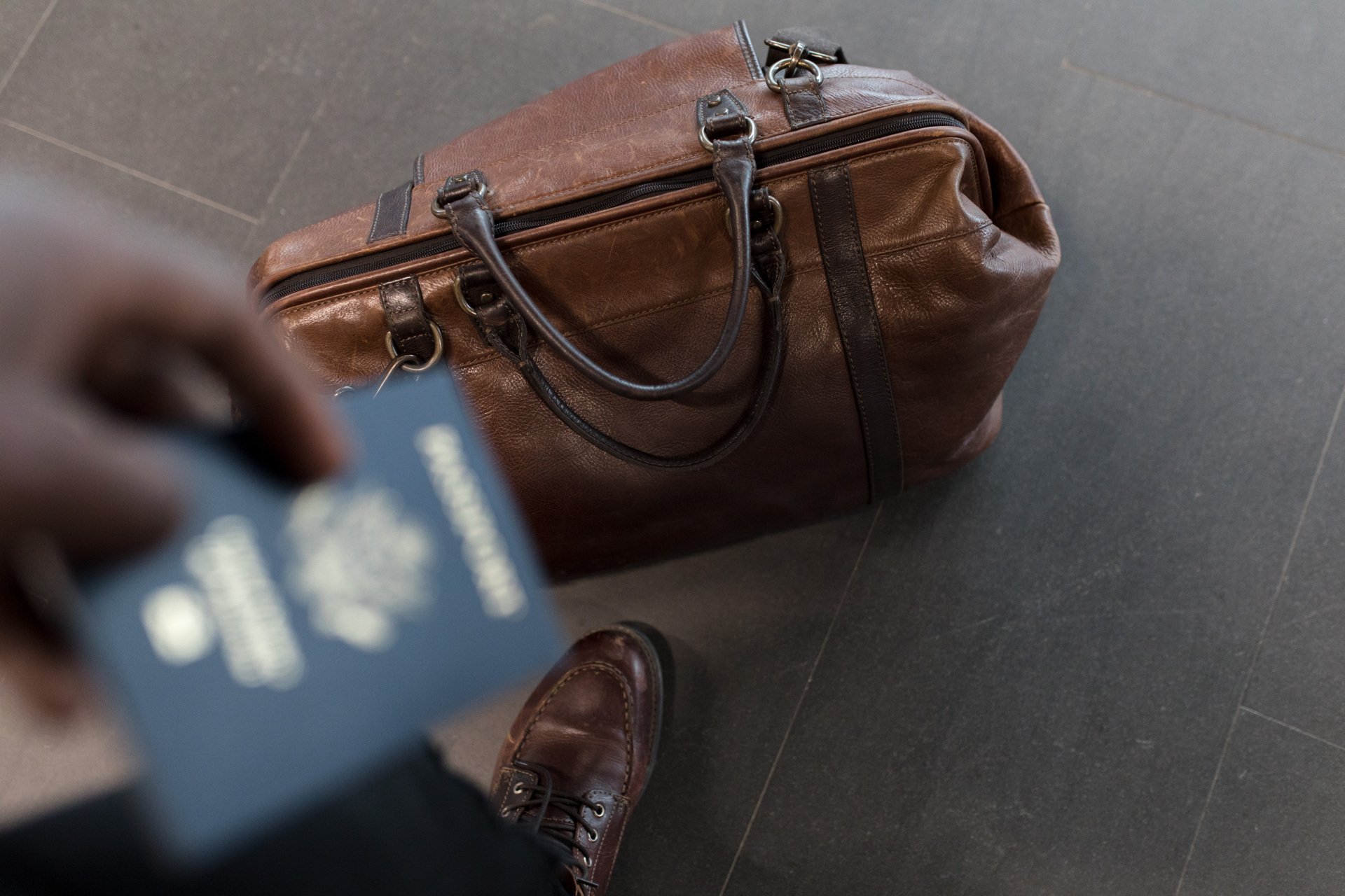 Missions sans mission : Quand les valises voyagent plus que les dossiers