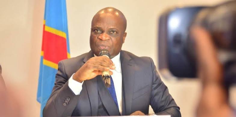 La flatterie : le moteur de l&rsquo;opportunisme politique en RDC