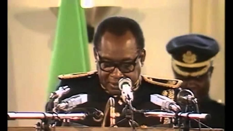 24 avril 1990 – 24 avril 2026 : Du « Comprenez mon émotion » au grand cirque des 900 partis