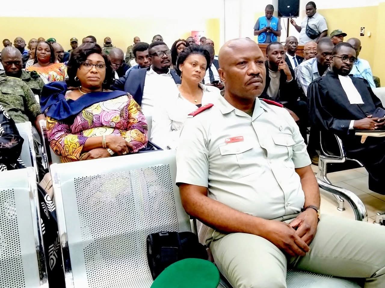 Justice militaire : Me Carlos Ngwapitshi remet en cause la stratégie du ministère public contre le général Yav